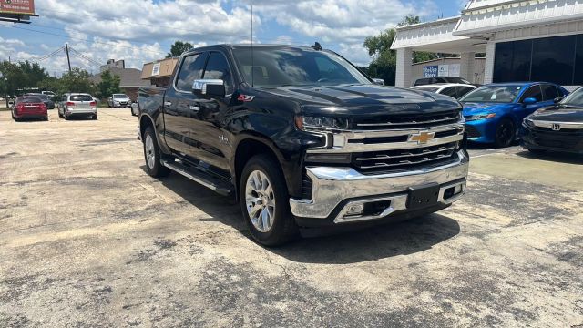 2022 Chevrolet Silverado 1500 Limited Crew Cab - Image 10