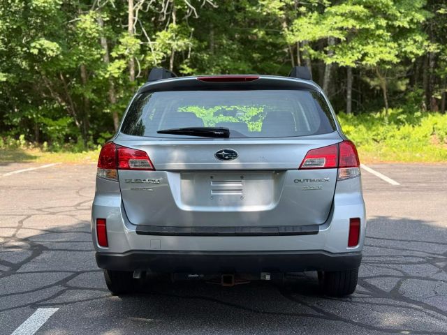 2012 Subaru Outback 2.5i Wagon 4d - Image 7