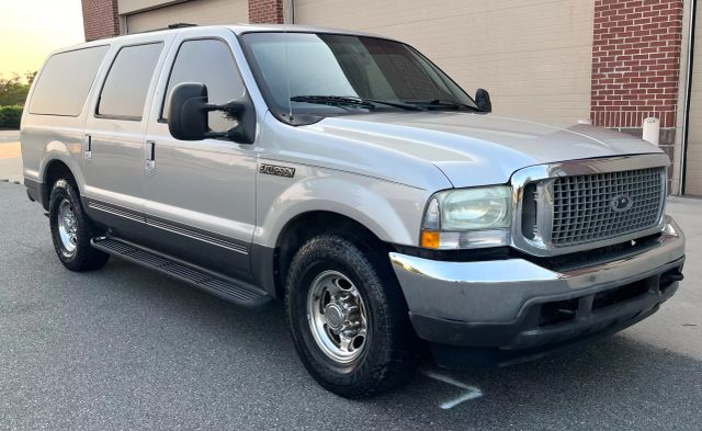 2002 Ford Excursion - Image 1
