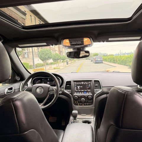 2018 Jeep Grand Cherokee Altitude Sport Utility 4d - Image 19