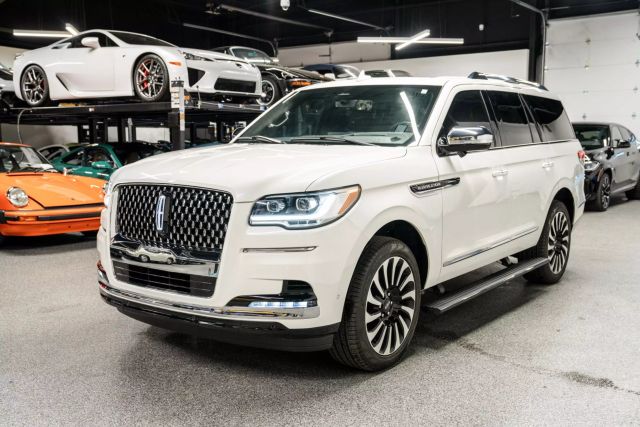 2024 Lincoln Navigator Black Label Sport Utility 4d - - Image 4