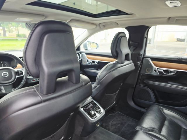 2017 Volvo S90 - Image 38