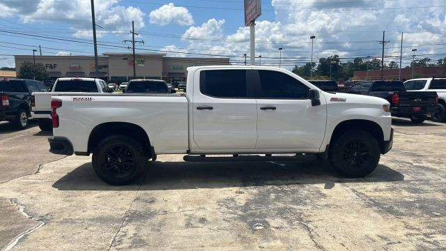 2020 Chevrolet Silverado 1500 Crew Cab - Image 13