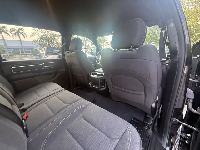 2019 Ram 1500 Crew Cab - Image 17
