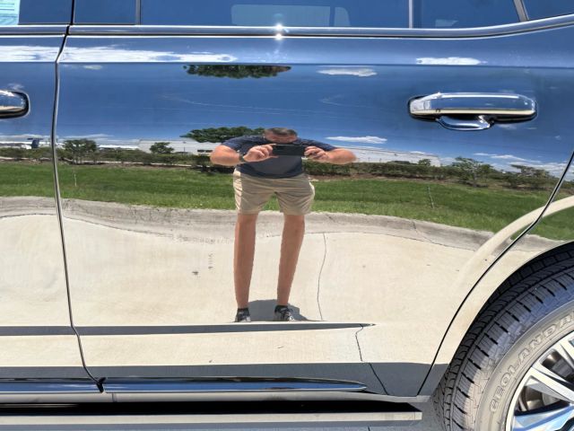 2022 Cadillac Escalade - Image 36