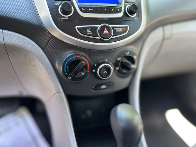 2014 Hyundai Accent - Image 21