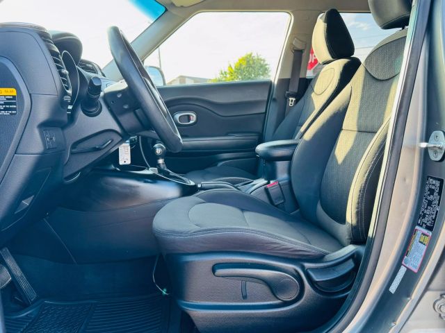 2016 Kia Soul - Image 14