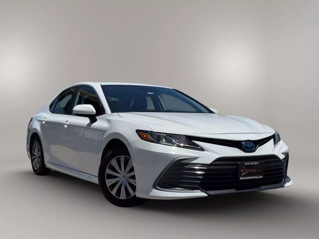 2022 Toyota Camry Hybrid - Image 1