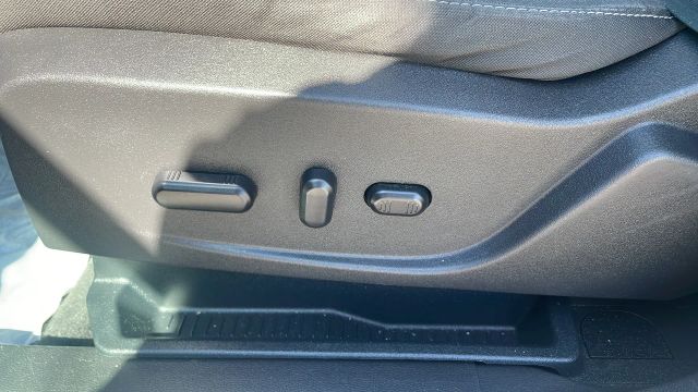2016 Ford Escape - Image 24