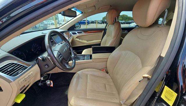 2017 Genesis G80 - Image 10
