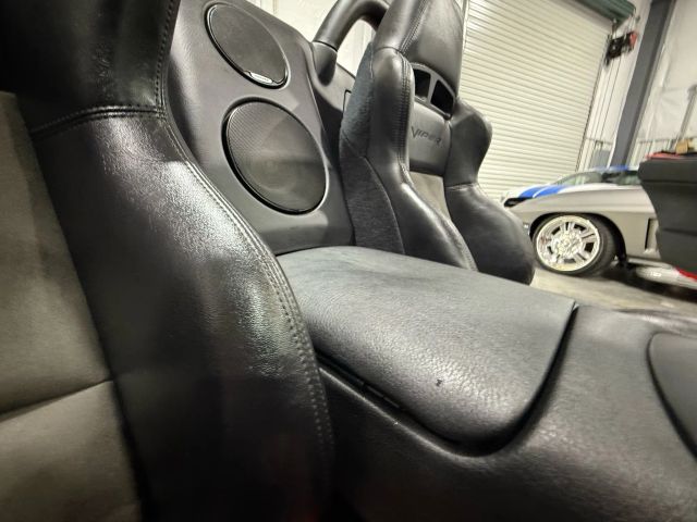 2004 Dodge Viper - Image 124