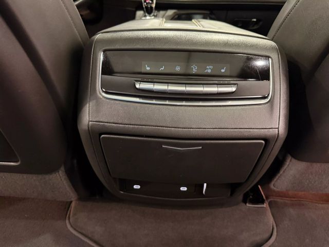 2022 Cadillac Escalade - Image 124