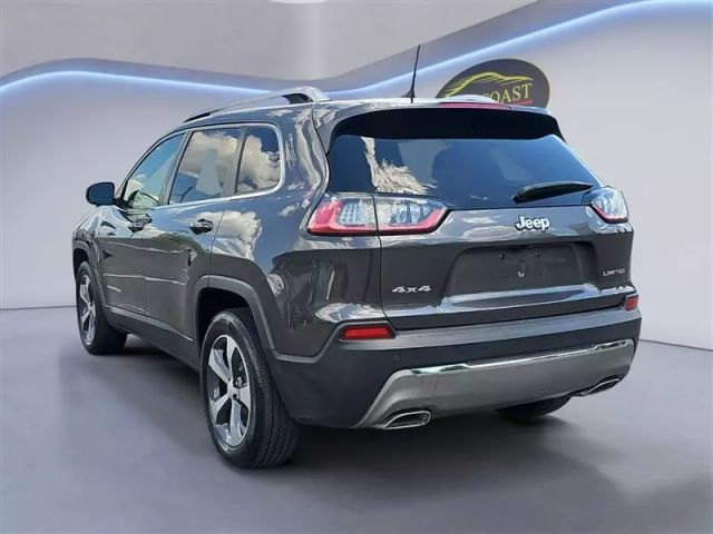 2019 Jeep Cherokee - Image 3