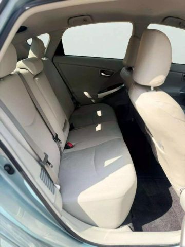 2013 Toyota Prius - Image 17