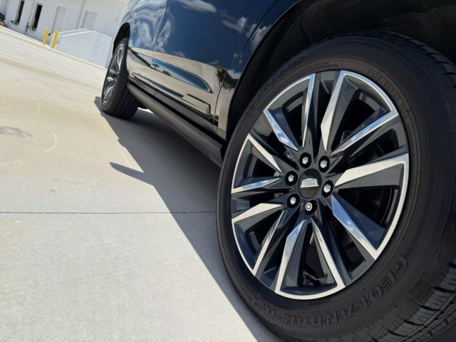 2022 Cadillac Escalade - Image 6