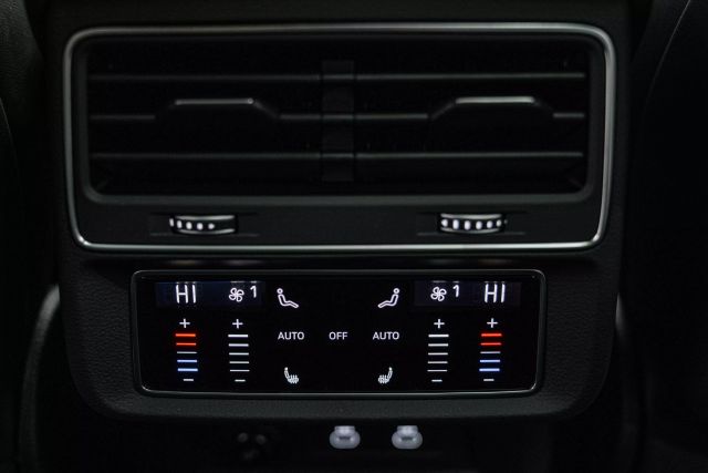 2024 Audi Sq8 Prestige Sport Utility 4d - - Image 25