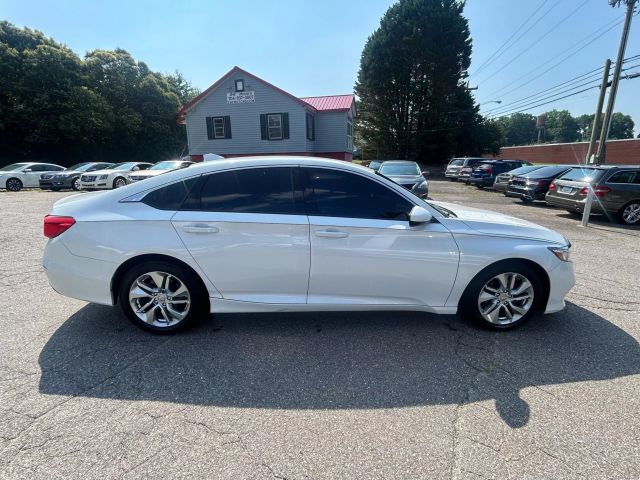 2019 Honda Accord - Image 13