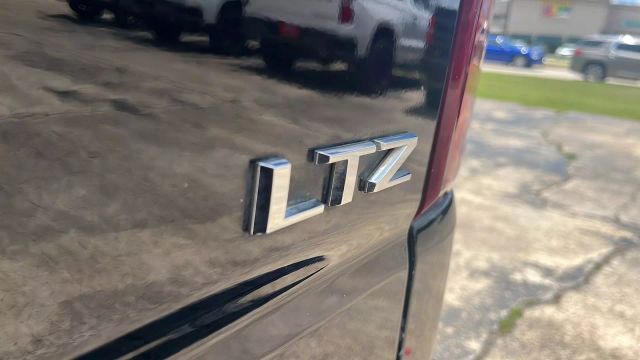 2022 Chevrolet Silverado 1500 Limited Crew Cab - Image 5