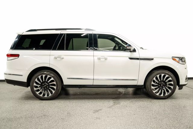 2024 Lincoln Navigator Black Label Sport Utility 4d - - Image 46