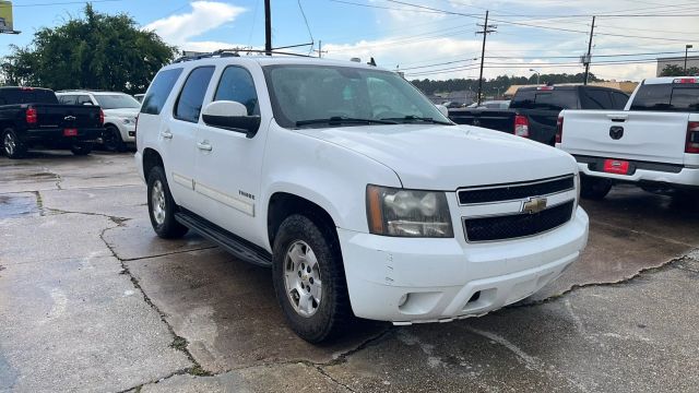 2011 Chevrolet Tahoe - Image 4