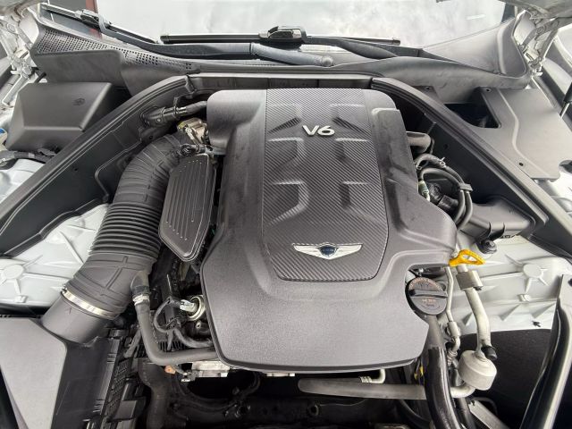2018 Genesis G80 - Image 31