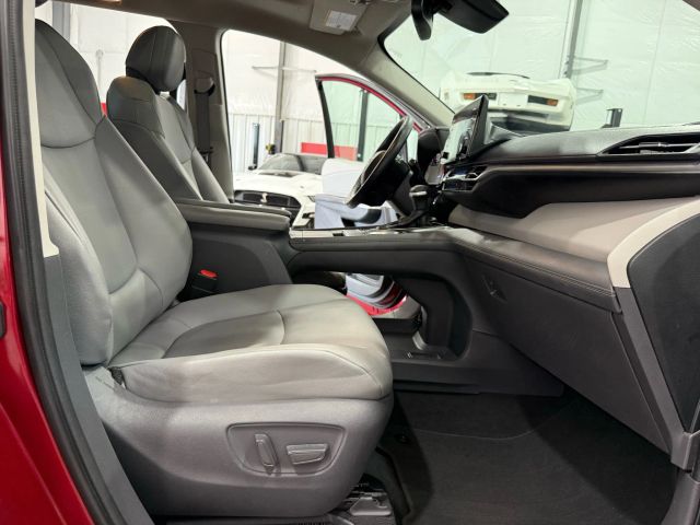 2021 Toyota Sienna - Image 105