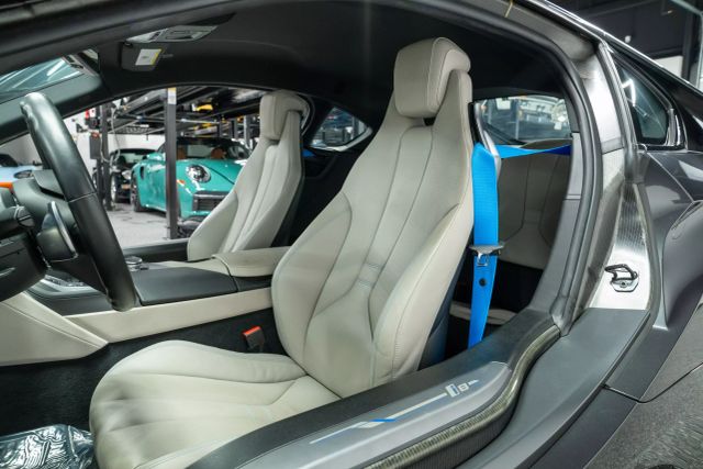 2015 Bmw I8 Coupe 2d - - Image 26