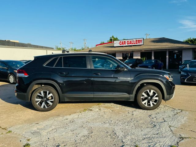 2021 Volkswagen Atlas Cross Sport - Image 10
