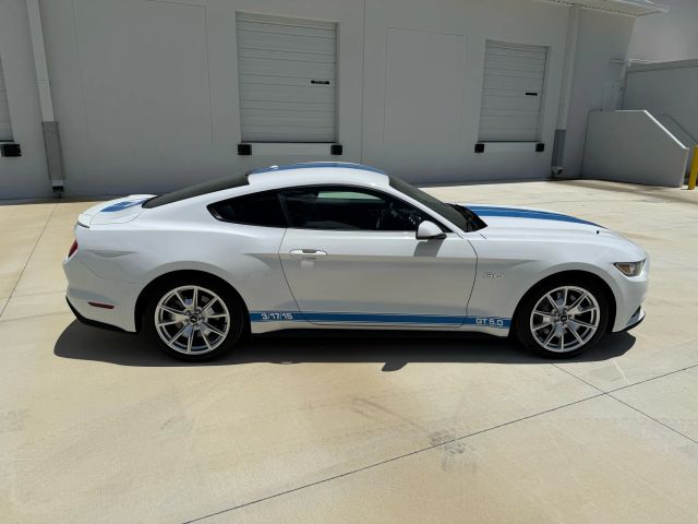 2015 Ford Mustang - Image 8