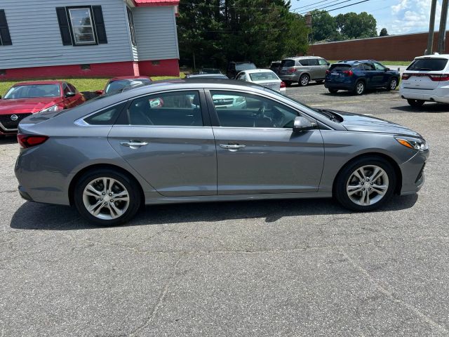 2018 Hyundai Sonata - Image 6