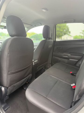 2015 Mitsubishi Outlander Sport Es Sport Utility 4d - Image 15