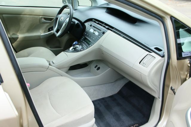 2010 Toyota Prius - Image 20