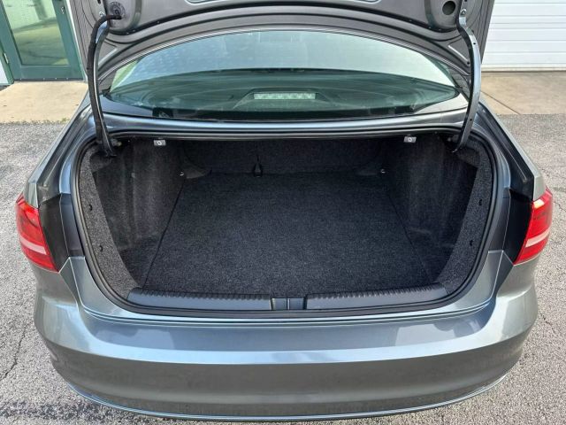 2015 Volkswagen Jetta - Image 17