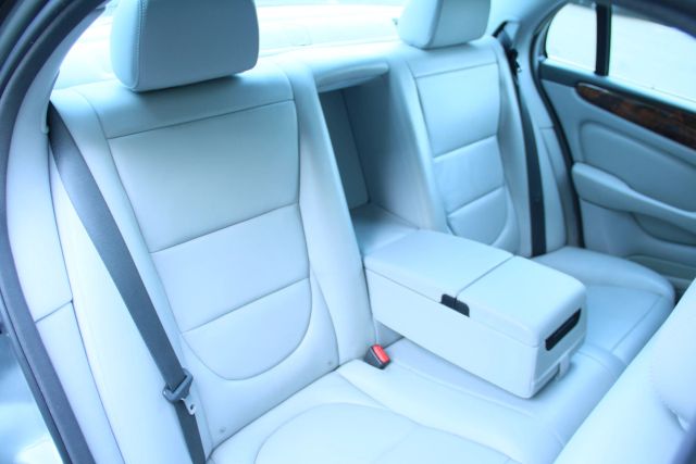2006 Jaguar Xj - Image 19
