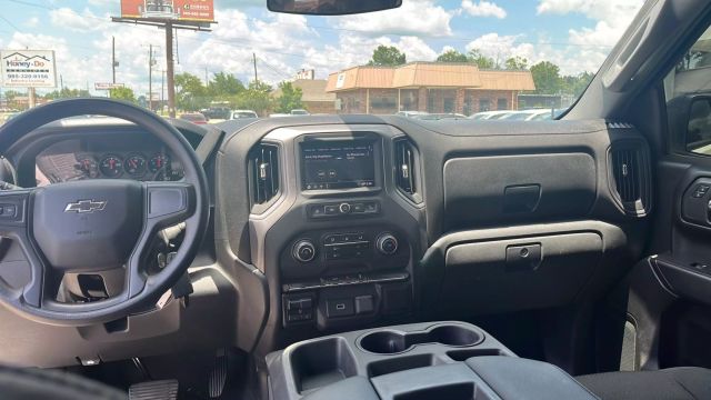 2020 Chevrolet Silverado 1500 Crew Cab - Image 33
