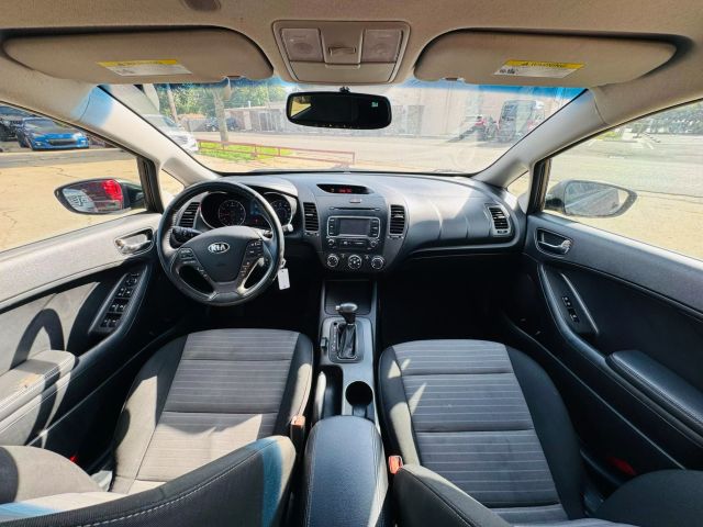 2014 Kia Forte - Image 24