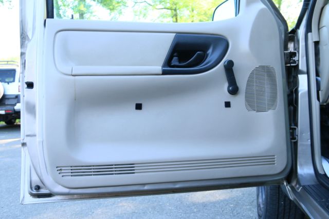 2003 Ford Ranger Super Cab - Image 10