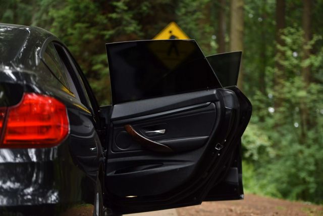 2015 Bmw 3 Series - Image 17