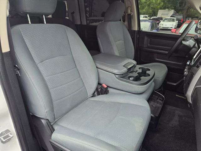 2016 Ram 2500 Crew Cab - Image 29