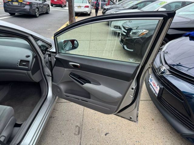 2011 HONDA CIVIC SEDAN 4-CYL, VTEC, 1.8 LITER LX SEDAN 4D