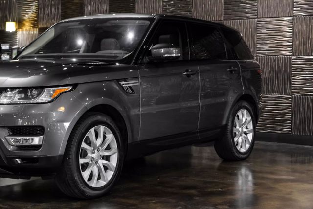 2016 Land Rover Range Rover Sport Hse Sport Utility 4d - Image 9