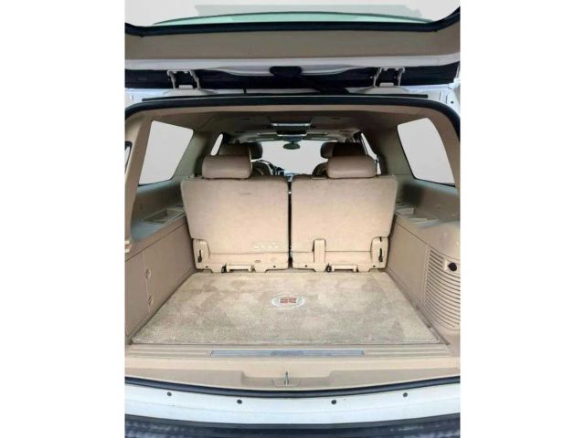 2013 Cadillac Escalade Esv - Image 17
