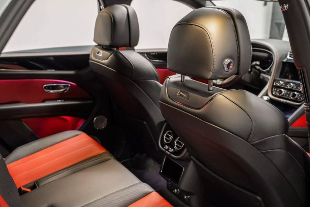 2022 Bentley Bentayga V8 Sport Utility 4d - - Image 25