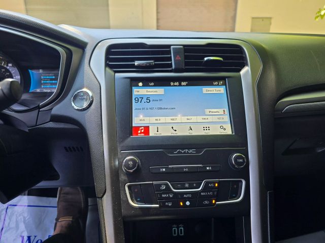 2019 Ford Fusion - Image 19