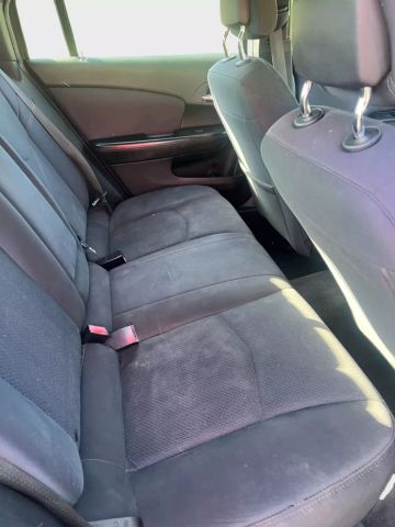 2012 Chrysler 200 - Image 9