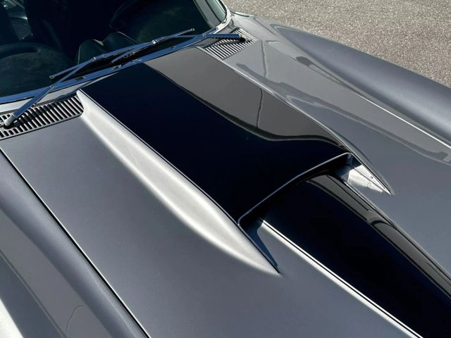 1966 Chevrolet Corvette Coupe 427/390hp - Image 11