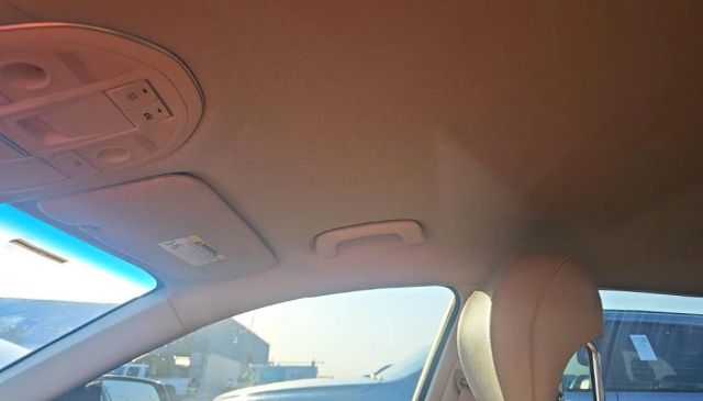 2017 Genesis G80 - Image 16