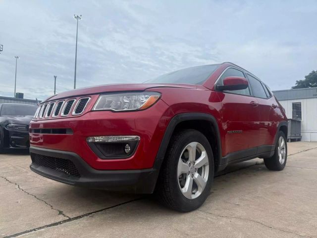 2019 Jeep Compass - Image 2