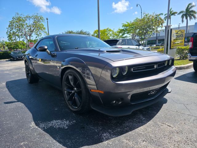 2018 Dodge Challenger - Image 2