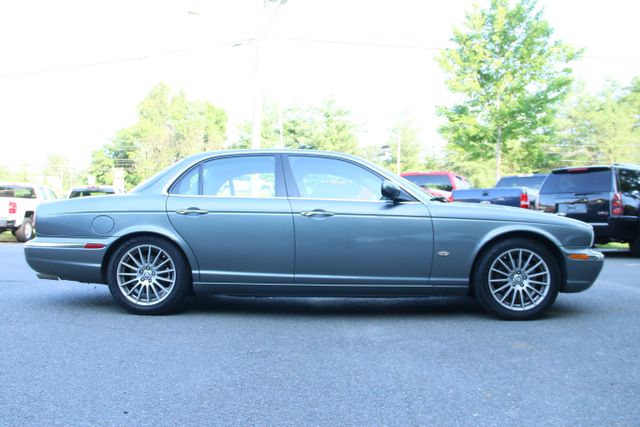 2006 Jaguar Xj - Image 8